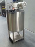 Bechtiger * Contenedor de acero inox. con agitador
